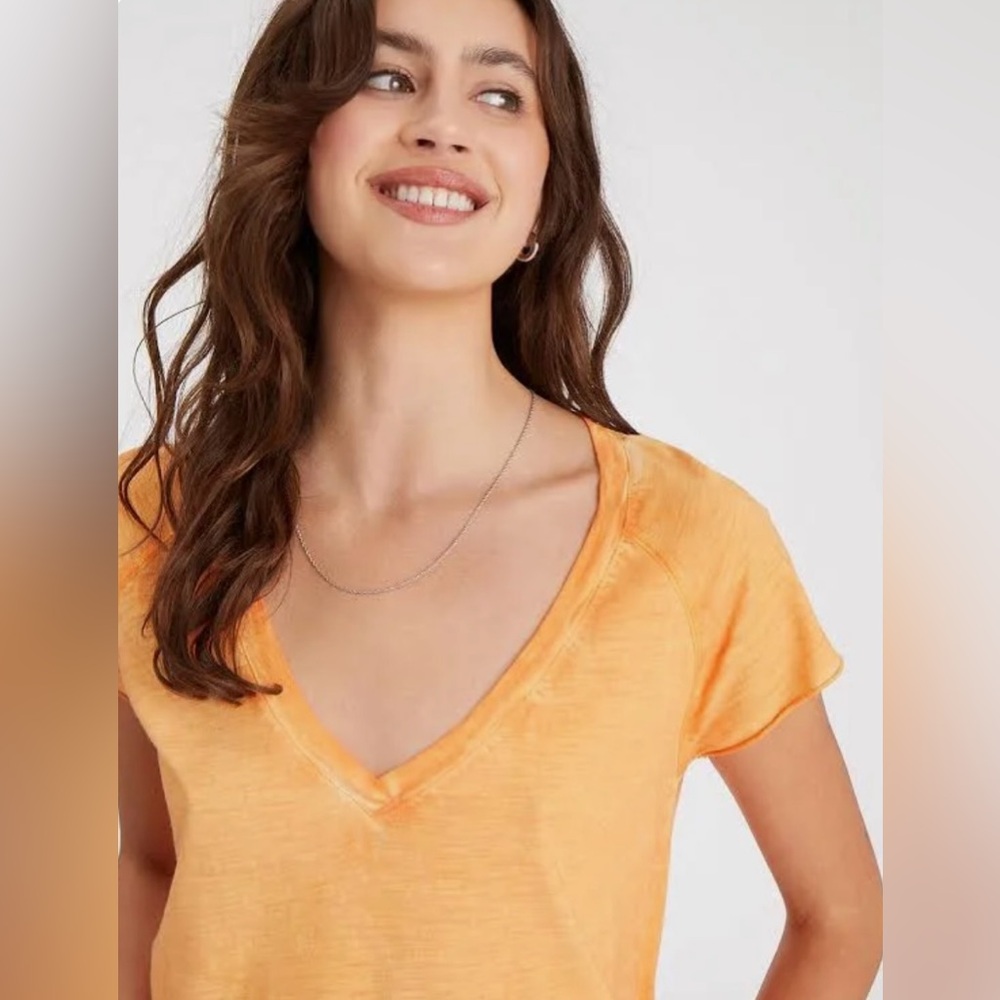 Sanctuary Womens V Neck Knit T-Shirt, SIZE S, Prickley Pear - Picture 2 of 8